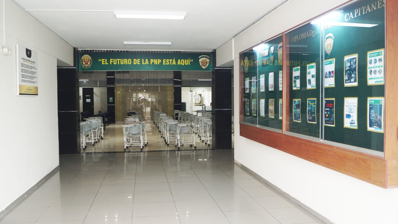Entrada Hall
