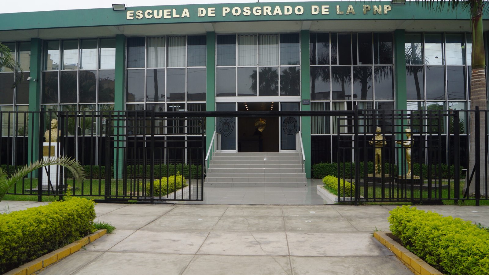 Puerta Principal